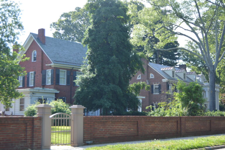 Houses on Nash Street, West-Nash Historic District